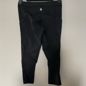 Lululemon hot yoga crops